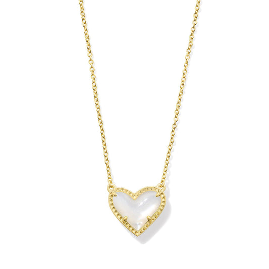 Kendra Scott Gold Ari Heart Short Pendant Necklace in Ivory Mother of Pearl