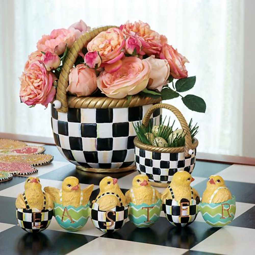 Mackenzie-Childs チェッカー柄 ハンギングバスケット MacKenzie-Childs Courtly Check Basket - Large – Smyth Jewelers