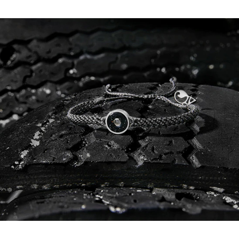 4Ocean Osborne Reef Black Braided Tire Crumb Bezel Bracelet